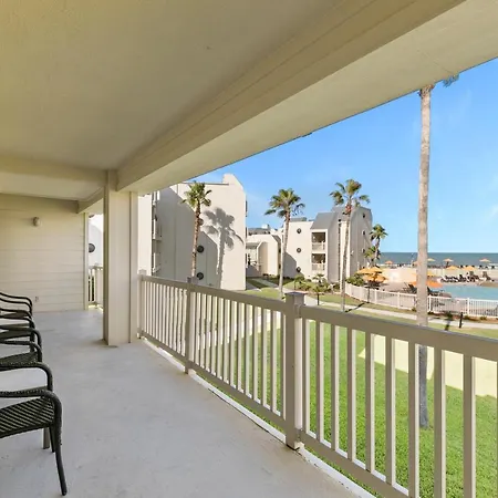 New Stunning Ocean-View Beachfront Resort, Heated Pool!